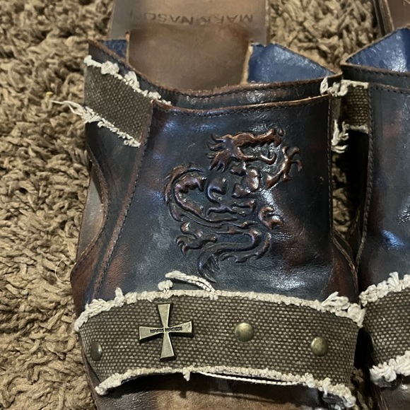 Mark Nason Los Angelos Made In Italy Dark Brown Leather Sandals w/ Dragon Design